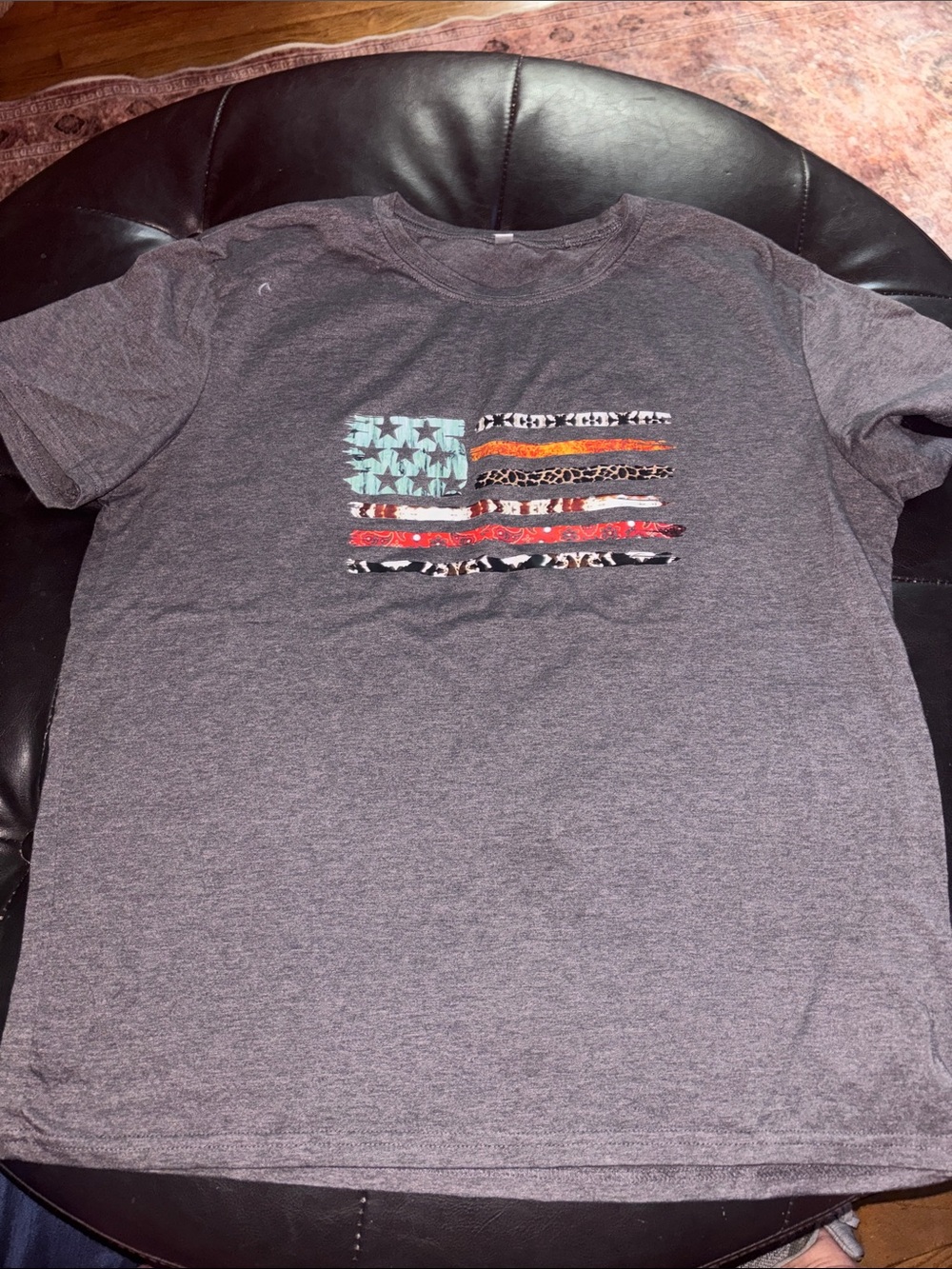 Woman’s Grey Graphic Flag T-Shirt
